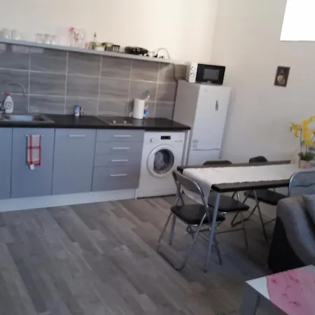 Apartman Titi House *