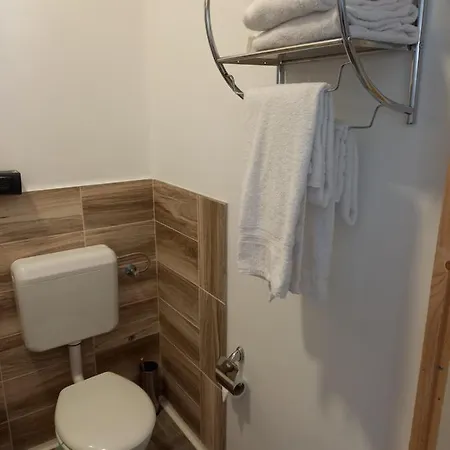 Apartman Titi House *