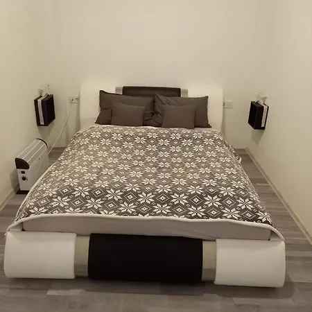 Titi House Appartement Bakonykoppány